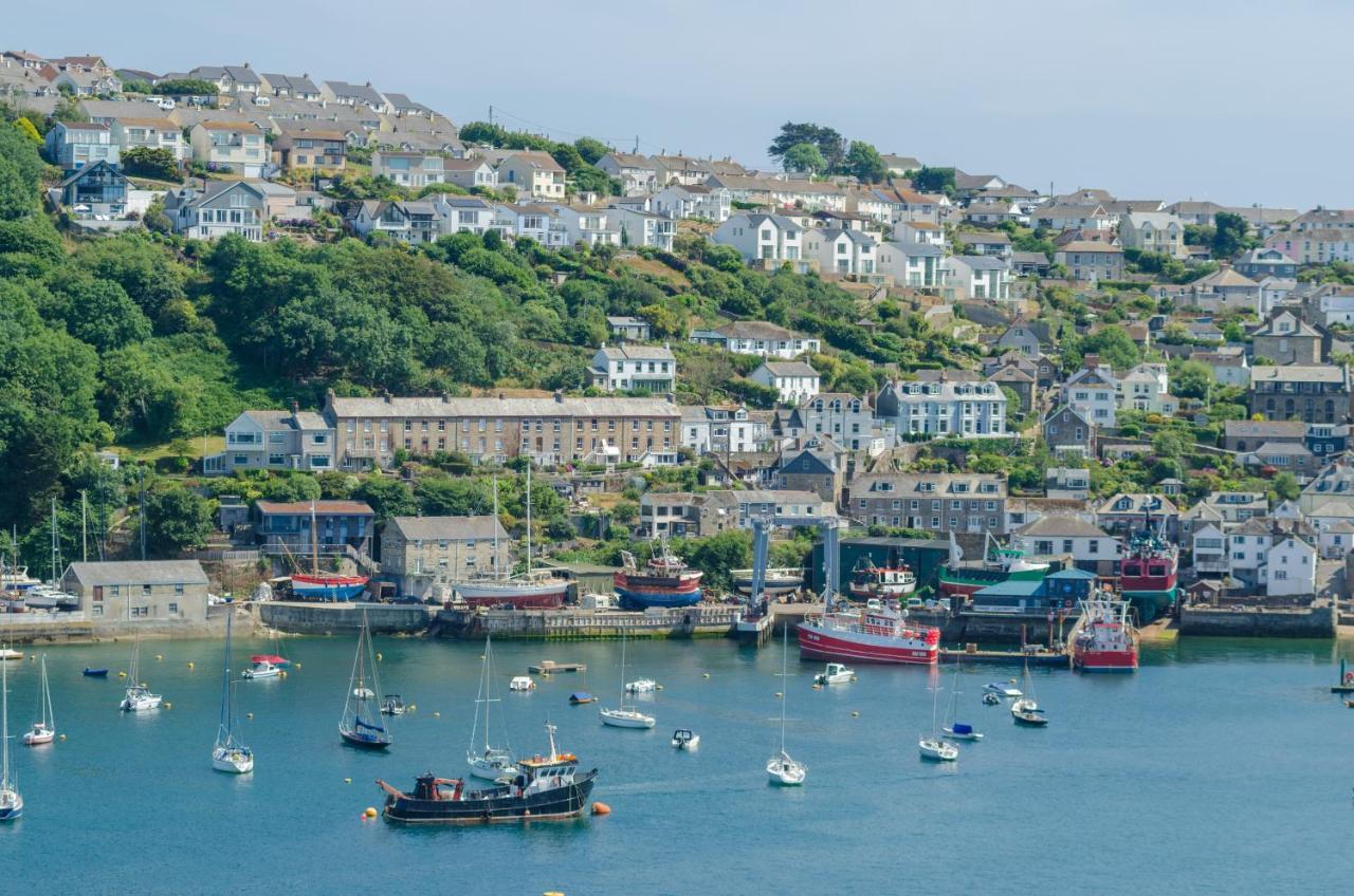 Luxury Victorian School With Views Of Harbour Villa Fowey Exterior photo